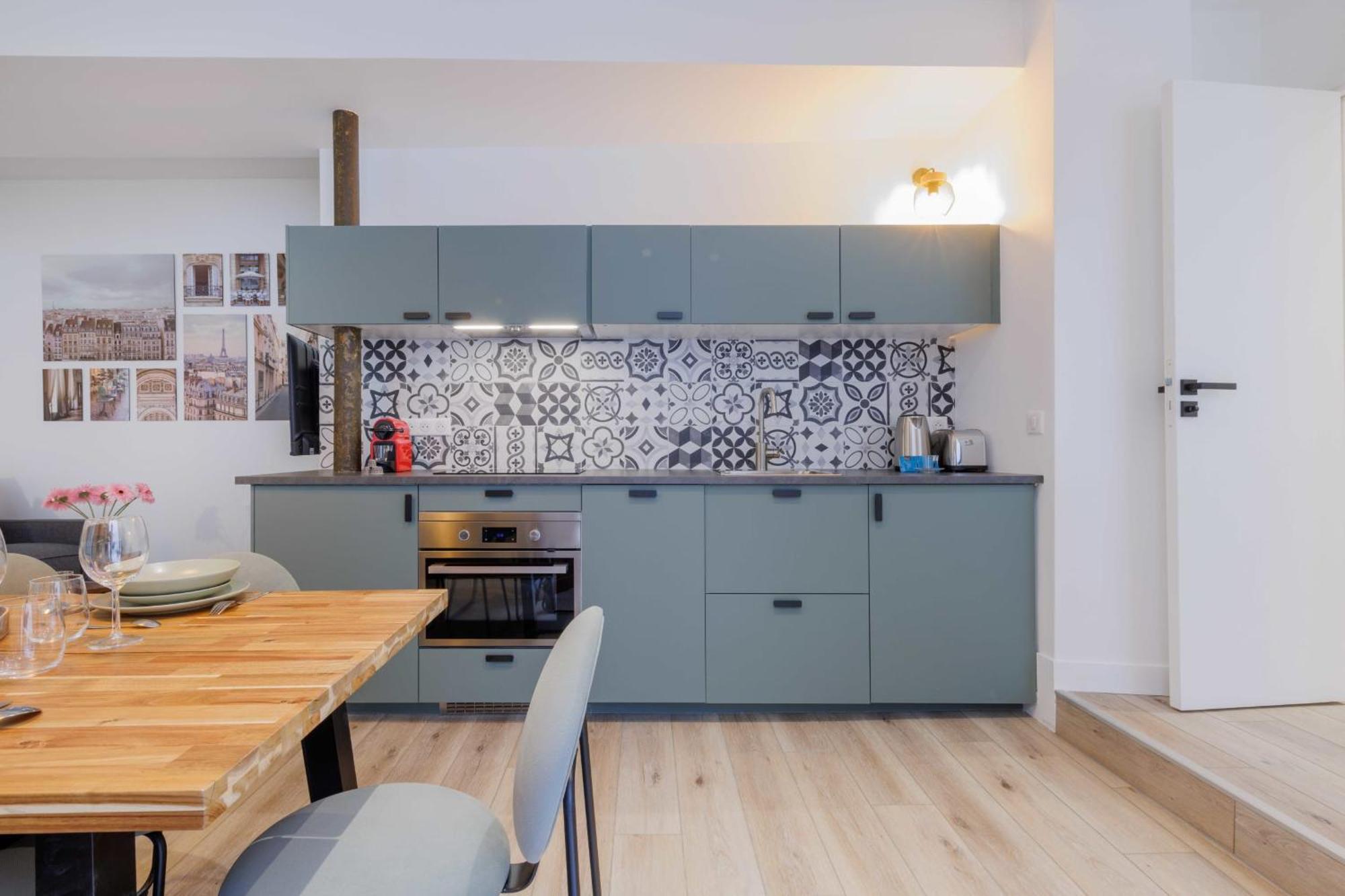 Apartment Exceptionnel Duplex A Proximite De Montmartre! *